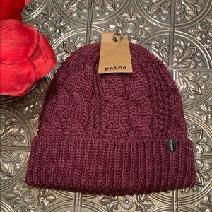 🌹NEW prAna • UNISEX Upper Pines Beanie MULBERRY - Very Warm & Cozy!